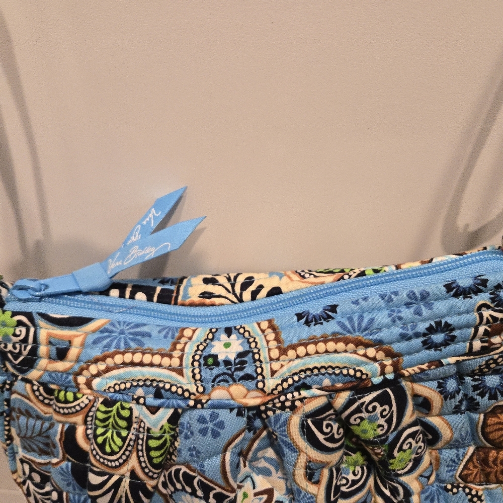 Vera Bradley Little Hipster Frannie Crossbody from  Bali Blue Collection NWT - Picture 5 of 6